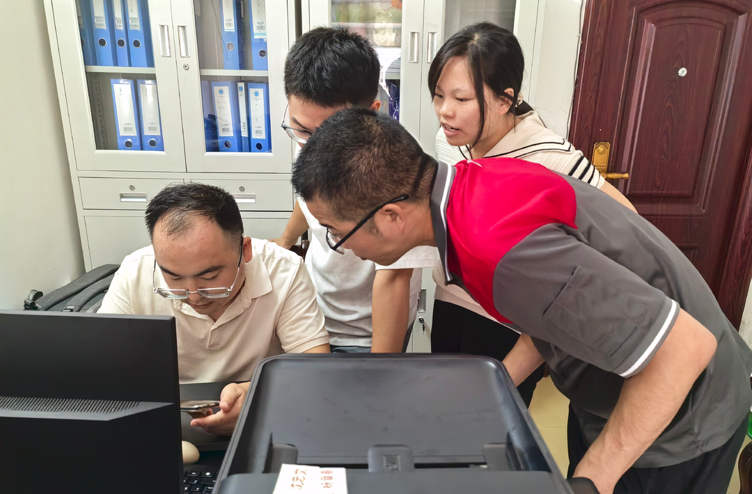快递小哥丢快件 工会暖心帮找回