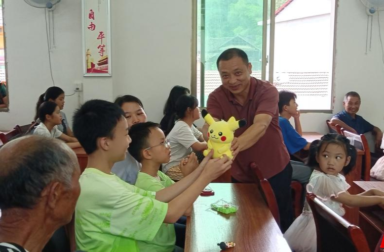 黄土矿镇大安源村开展“防溺水·利剑护蕾”知识竞赛 守护少年儿童平安暑假