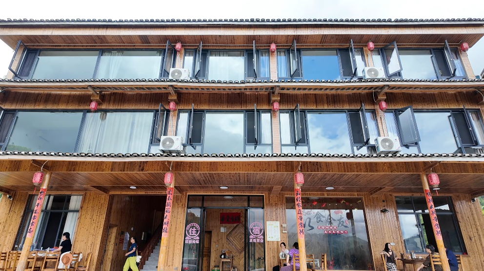绥宁：“躺平式”避暑  把侗家烟火装进假期