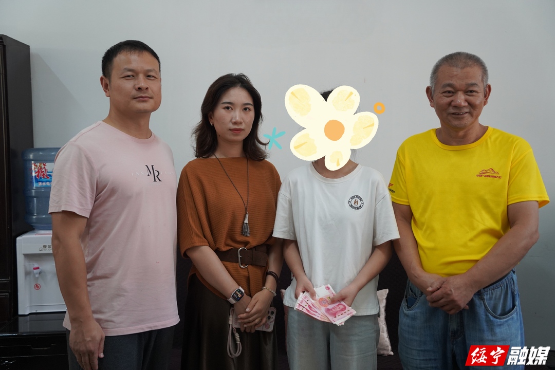 绥宁：暖心资助 守护成长
