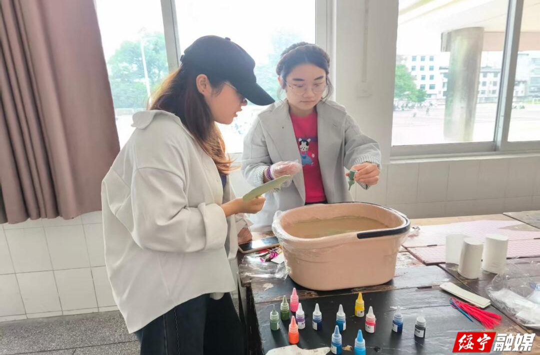 绥宁二中：暖心谢师恩 聚力暖校园