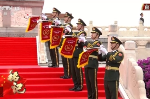 独家视频丨中国人民解放军军乐团小号手吹响《烈士纪念日号角》