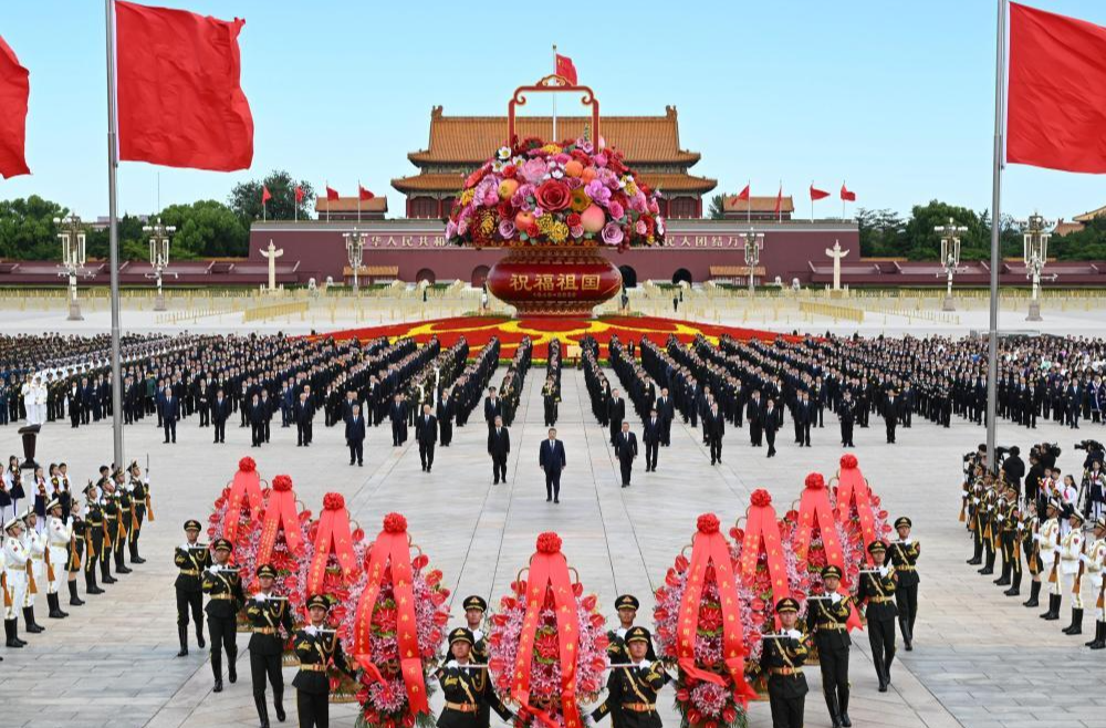 图集｜习近平等党和国家领导人出席烈士纪念日向人民英雄敬献花篮仪式