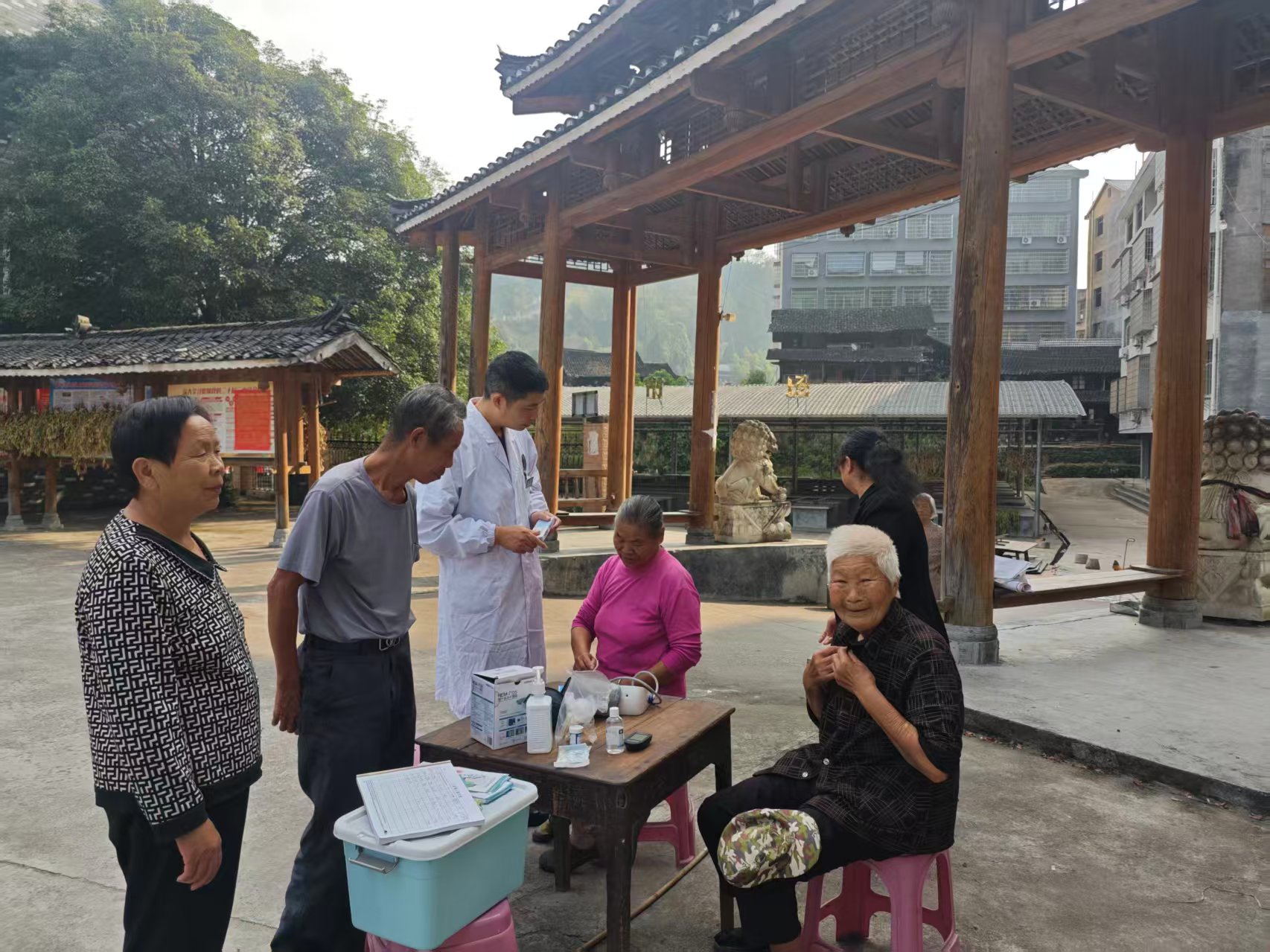 河口乡：健康服务进乡村 义诊关怀暖人心