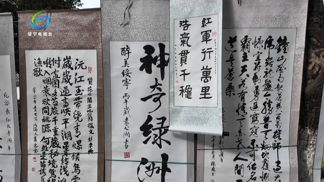 绥宁县老年大学： 银龄笔墨尽显“老有所为”